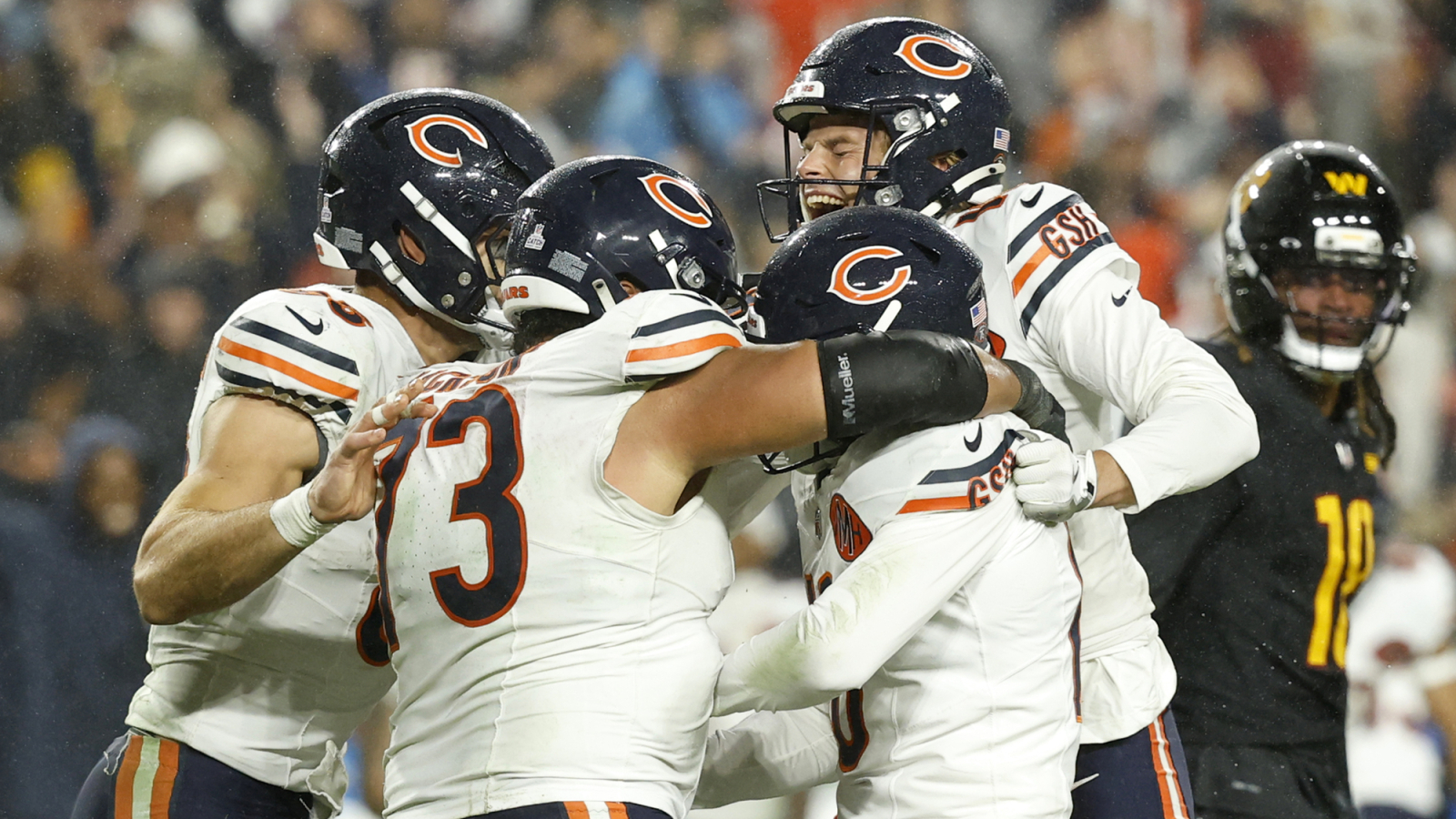 https://www.yardbarker.com/media/3/2/32a9d9ff0fae0ee53e98b5d144b989fa5f19a976/thumb_16x9/mnf-takeaways-jake-moody-plays-hero-bears-walk.jpg?v=1