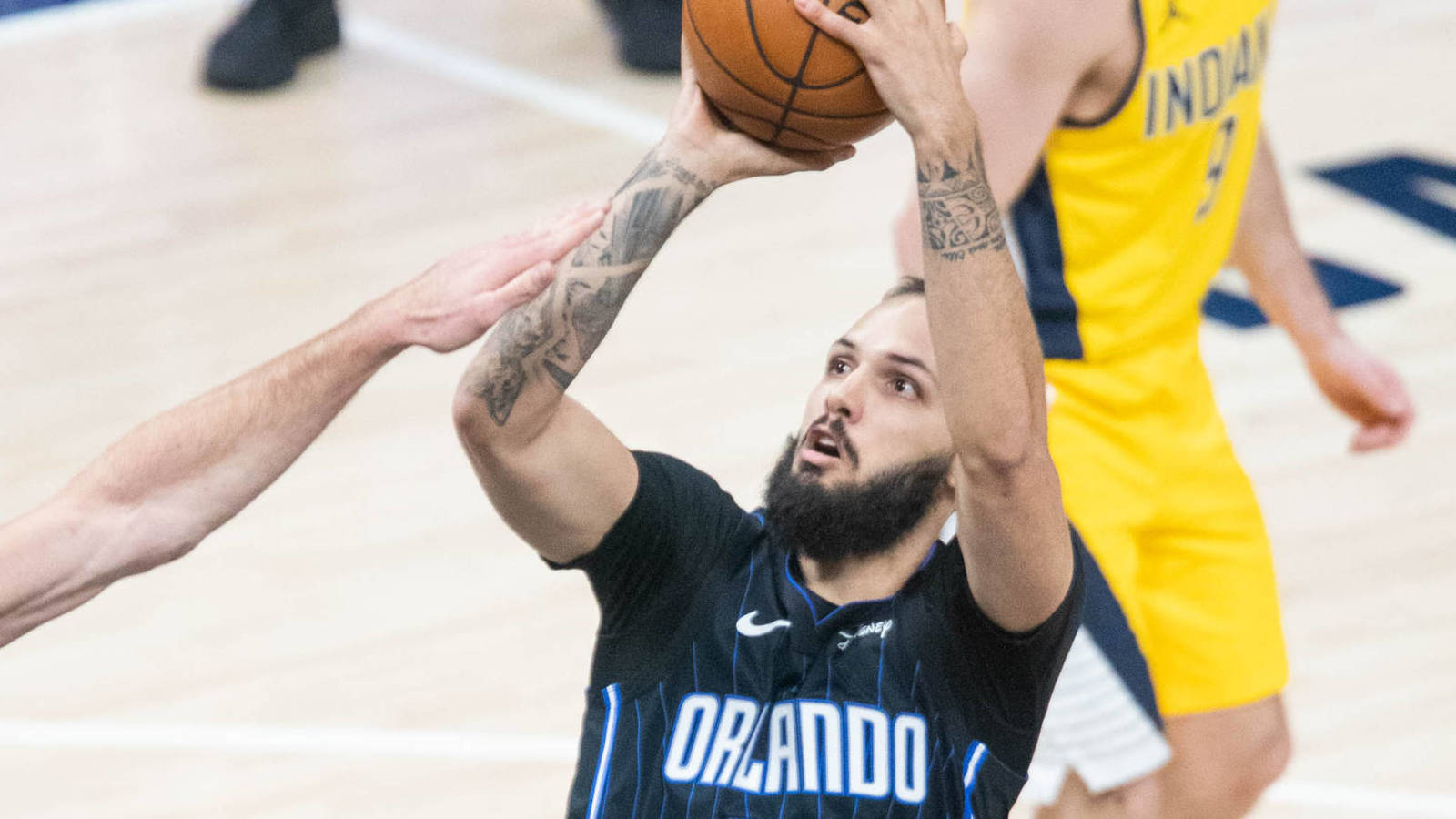 pic Evan Fournier Haircut Celtics 2
