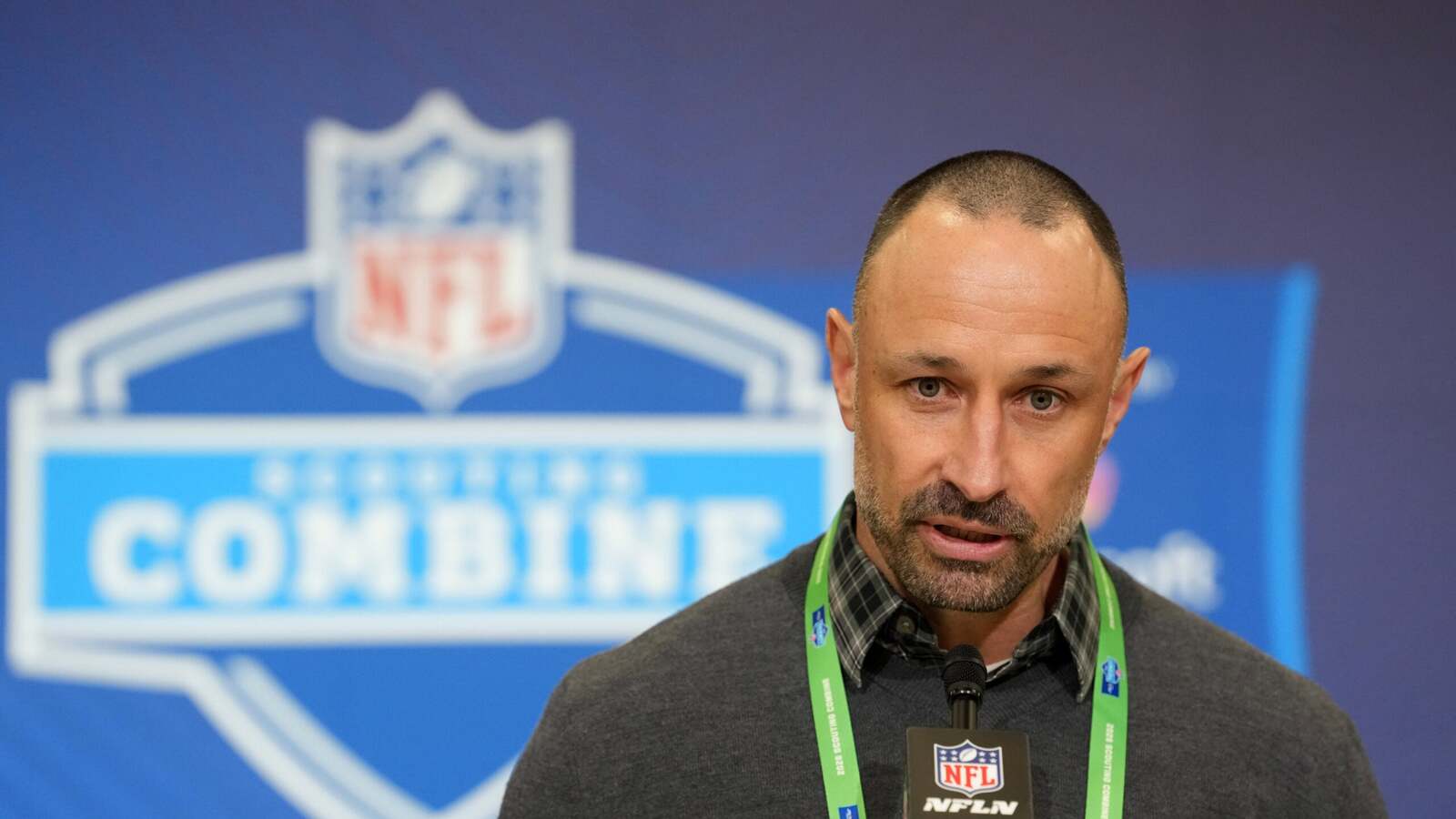 Grading the trade: The Dolphins get something for the smallest move