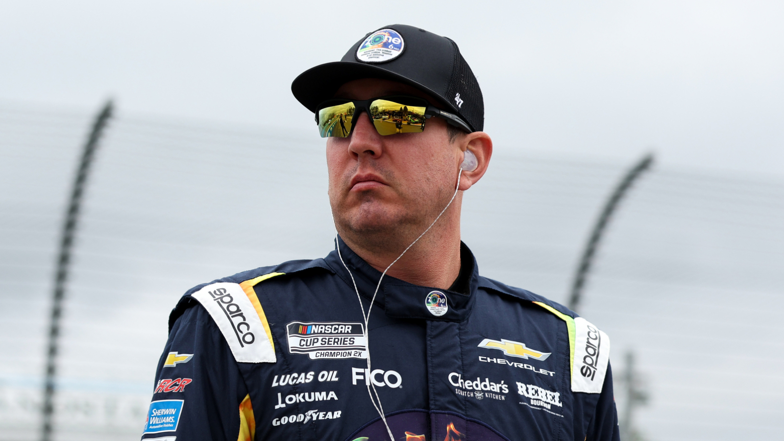 https://www.yardbarker.com/media/3/3/335787217d6593f008b8c8f1e623ac4db06946de/thumb_16x9/two-time-nascar-champion-kyle-busch-dies-41.jpg?v=1