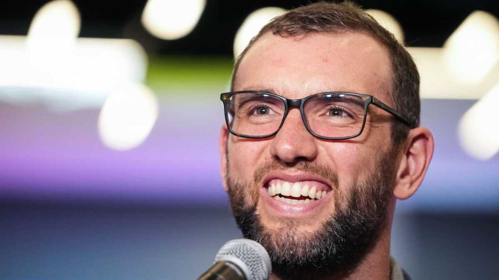 Former Colts QB Andrew Luck finds himself in the headlines yet again after making a move that