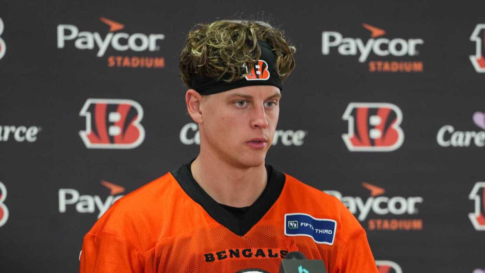 https://www.yardbarker.com/media/3/4/342a41dd6d1286cdb24a2453061a5608a35ad325/thumb_16x9/joe-burrow-canceled-3m-purchase-home-burglary.jpg?v=1