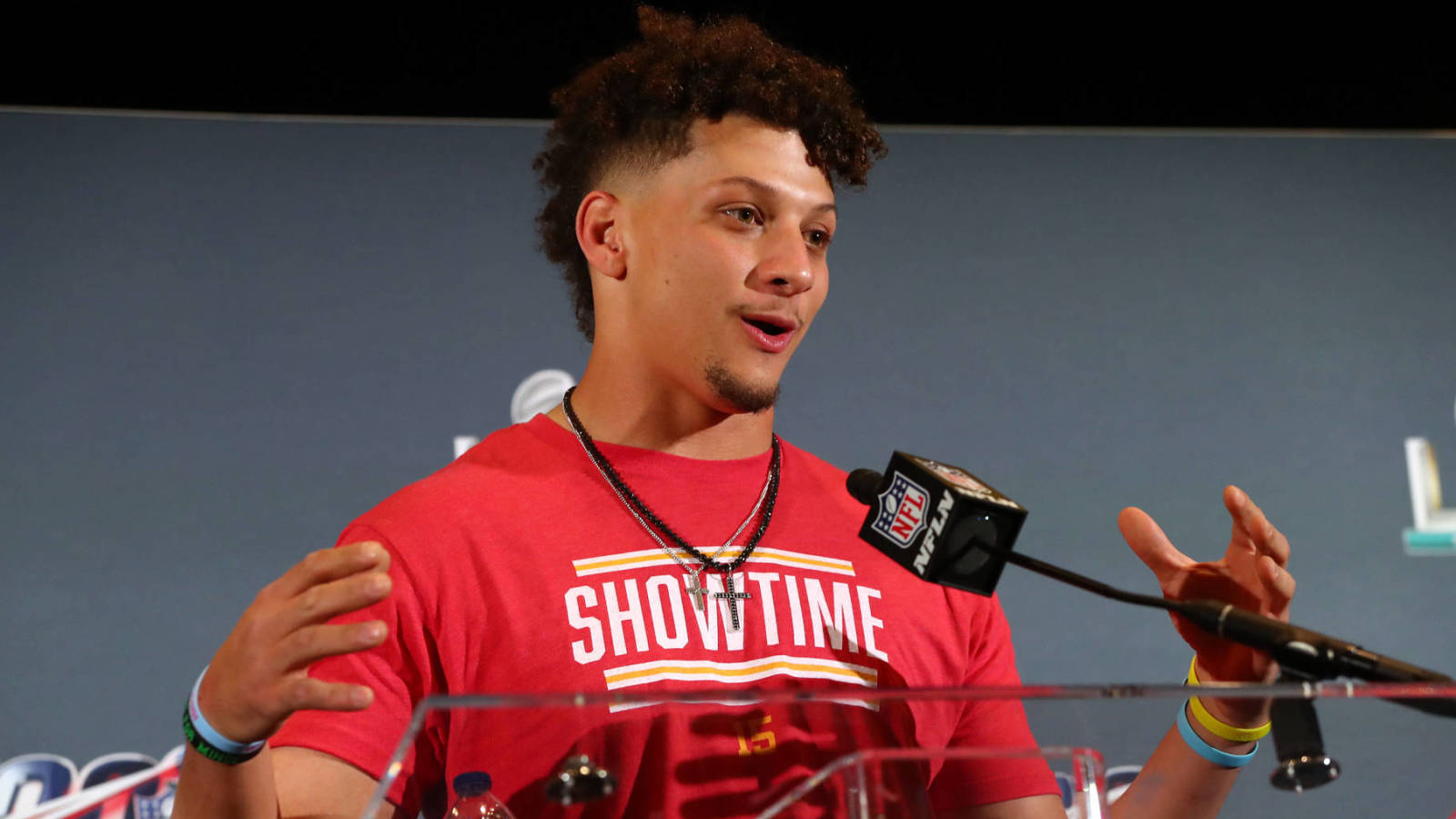 Details of Patrick Mahomes’ new contract with Chiefs revealed Yardbarker