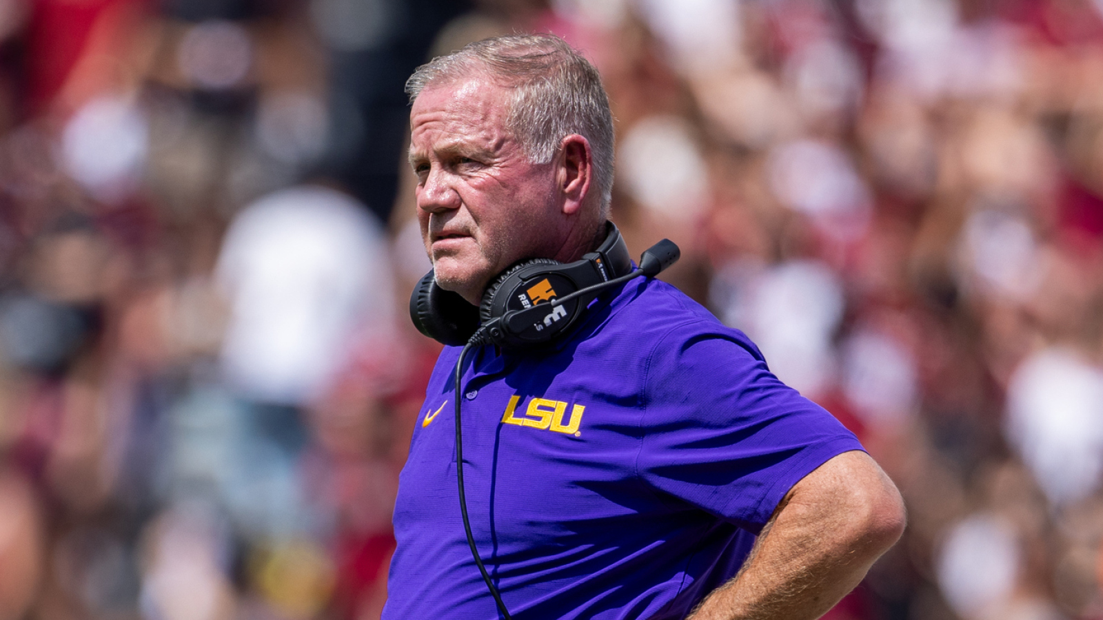 Brian Kelly, No. 16 LSU bailed out by untimely penalties