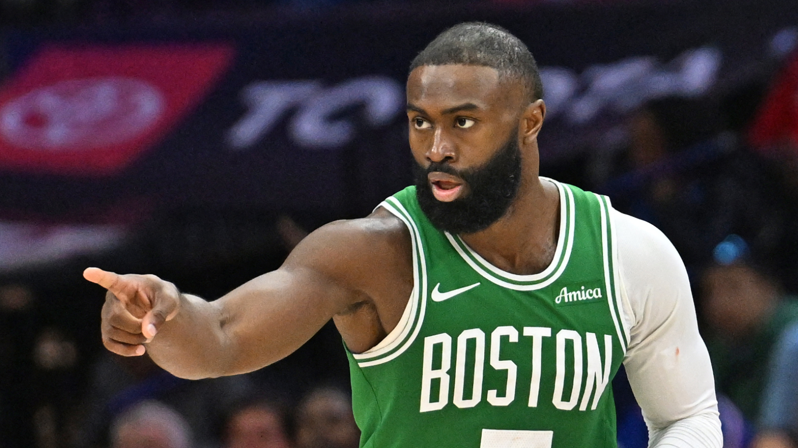 https://www.yardbarker.com/media/3/4/34f323f1f83b06eca7ccf2a84fd48e508e6566f5/thumb_16x9/celtics-botch-jaylen-brown-trade-catastrophic.jpg?v=1