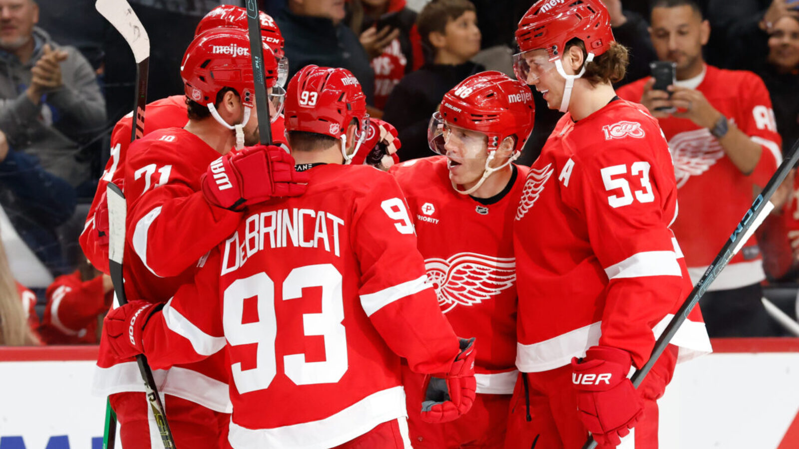 Red Wings Push Win Streak to 3 in 4-1 Win Over the Panthers | Yardbarker