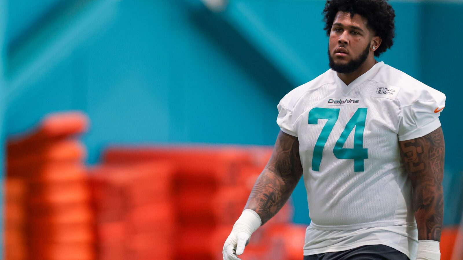 Dolphins' Proctor and Brents Enter Concussion Protocol After Week 7 Win