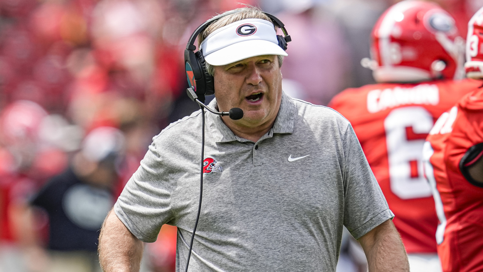 https://www.yardbarker.com/media/3/5/35a9a1e3160e2dc91f5e6d7066fa8abe6e036b21/thumb_16x9/georgia-bulldogs-flip-four-star-wr-jamir-dean.jpg?v=1