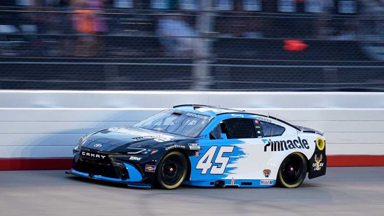 https://www.yardbarker.com/media/3/5/35b3238a91791e163b17811a75c3b5f2c376f44b/thumb_16x9/tyler-reddicks-summer-slump-1-chase-seed-looking.jpg?v=1