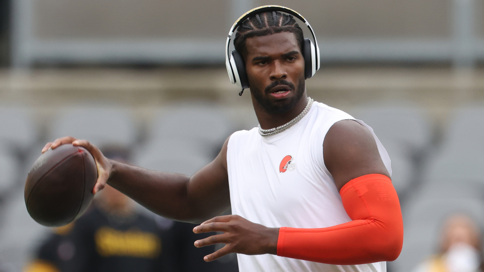 Deion Sanders thanks Raiders' Mark Davis after watching Shedeur Sanders make first Browns start