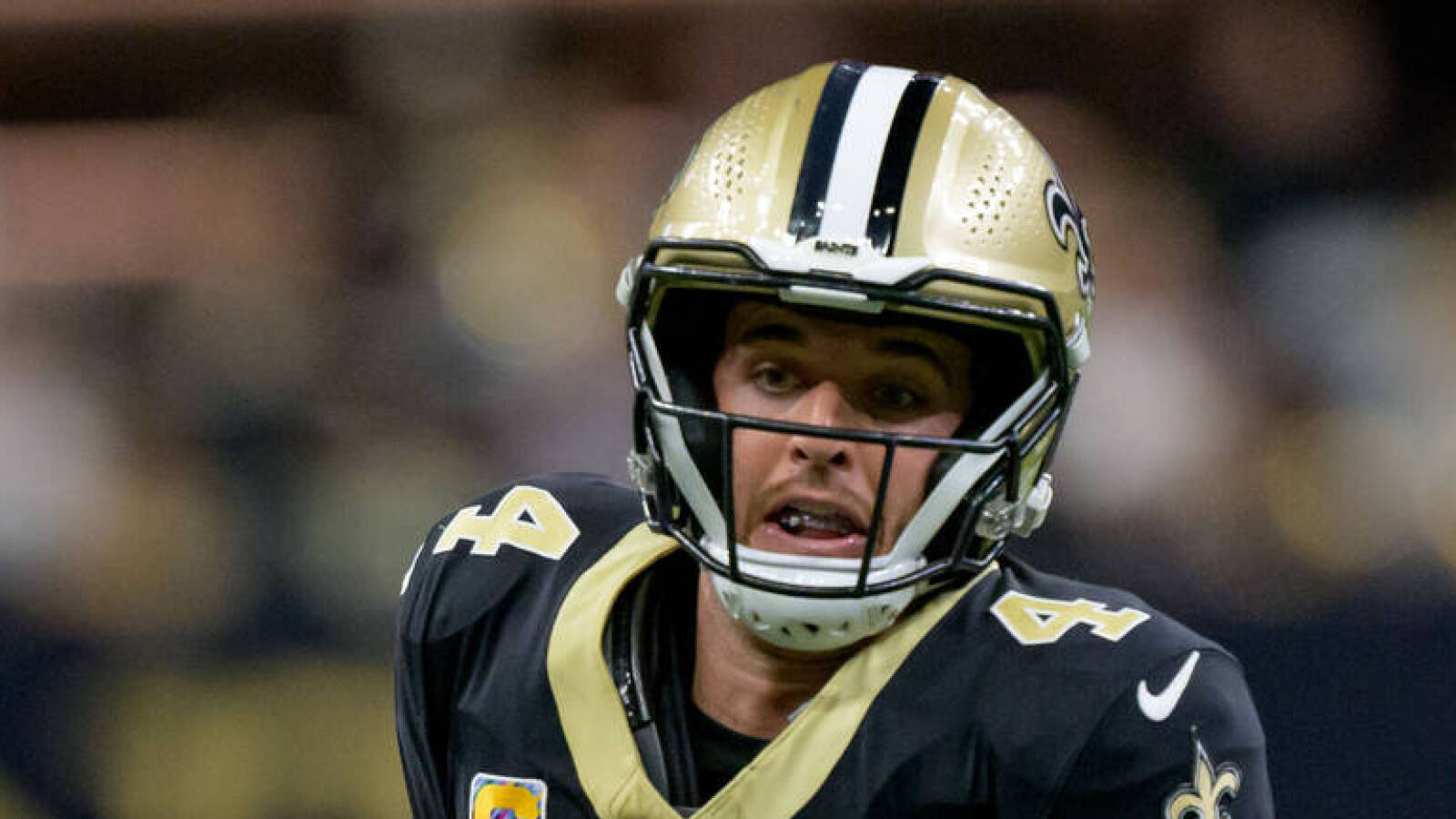 Jaguars defender takes big shot at Carr after game Yardbarker