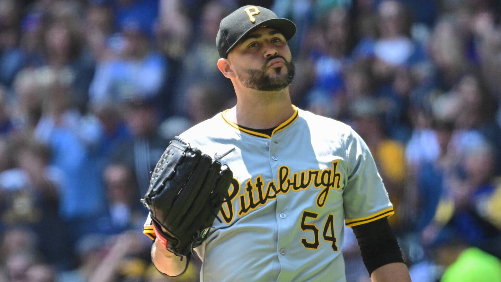 Pirates place left-hander, catcher on injured list - Vimarsana News