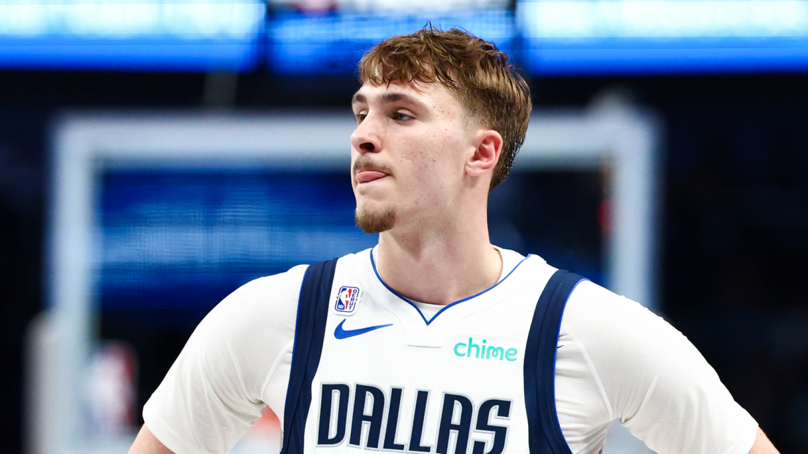 https://www.yardbarker.com/media/3/6/363b0f1c60af9e8af131cebc756d40fc6c688840/thumb_16x9/mavericks-thrive-cooper-flagg-as-point-guard.jpg?v=1