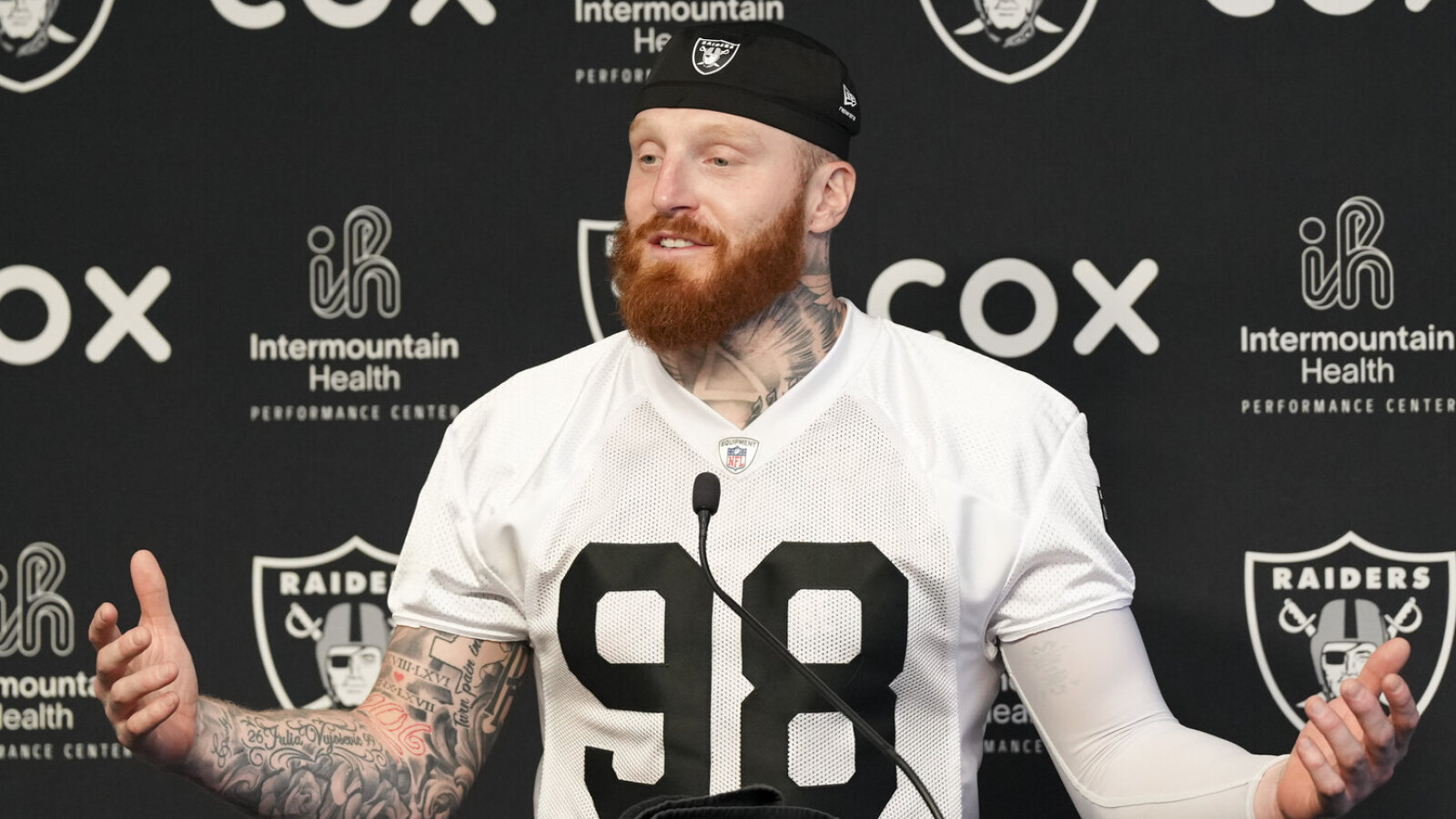 Eagles predicted to trade for Maxx Crosby after Myles Garrett blunder