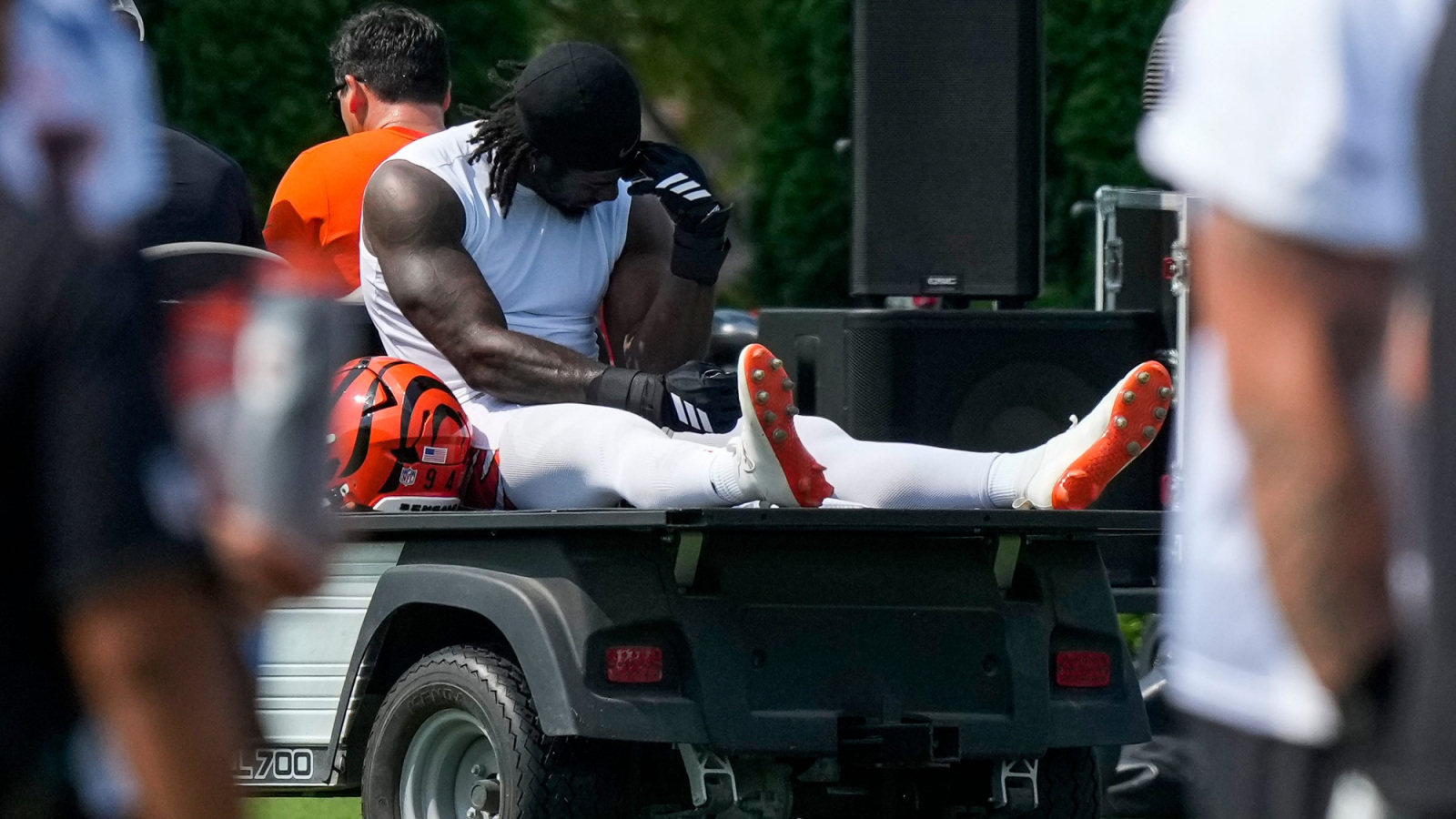 https://www.yardbarker.com/media/3/6/368fcec9fa64e90fd95808c70b1077ebc29b91b4/thumb_16x9/nfl-training-camp-injuries-panic-meter-these.jpg?v=1
