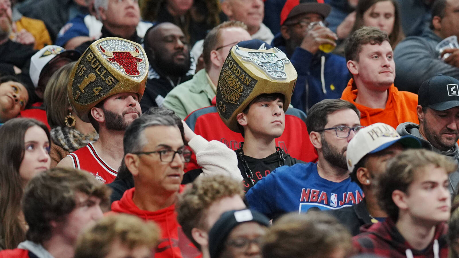 Isiah Thomas Calls Out Bulls Fans ‘Horrific’ Booing Jerry Krause’s Wife ...