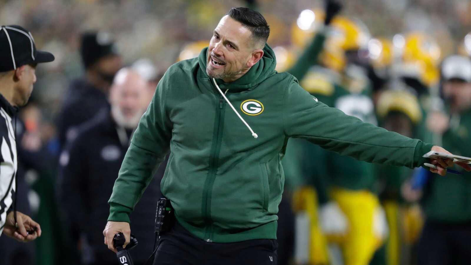 https://www.yardbarker.com/media/3/6/36a485a76f78878440e9263a8f5762d428e16195/thumb_16x9/green-bay-packers-matt-lafleur-talks-official.jpg?v=2