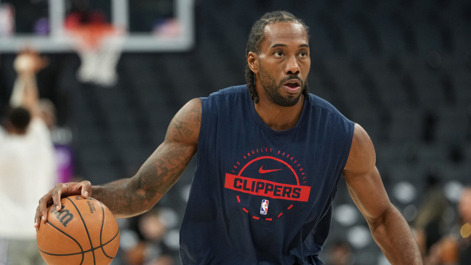 https://www.yardbarker.com/media/3/6/36b173727d8970096307bb0cec2b2b13b93b11f0/thumb_16x9/warriors-potential-trade-offer-kawhi-leonard.jpg?v=1