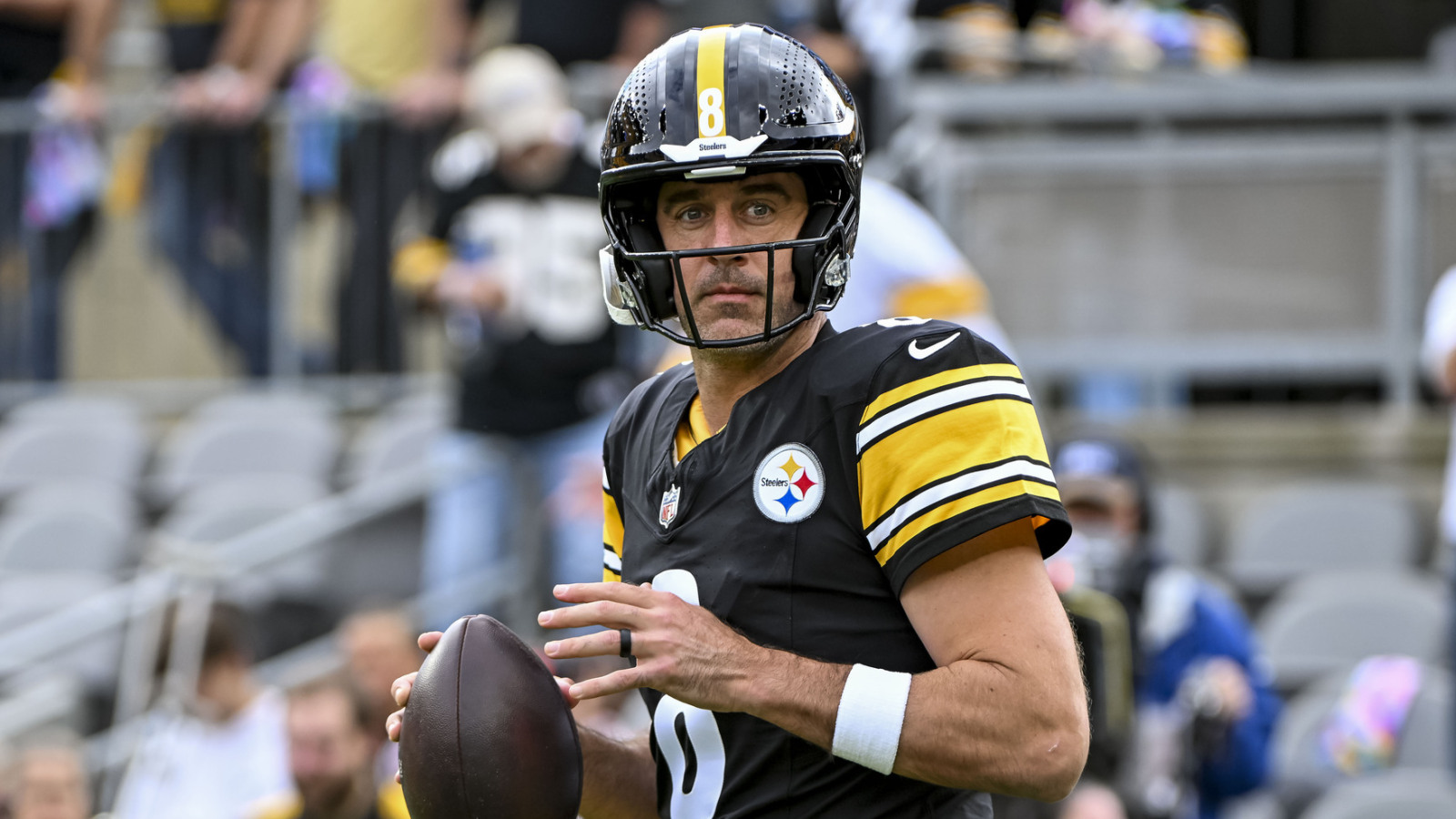https://www.yardbarker.com/media/3/6/36d1b02e3a5f361eaeb25c075c34f2f95f681d66/thumb_16x9/oct-12-2025-pittsburgh-pennsylvania-usa.jpg?v=2