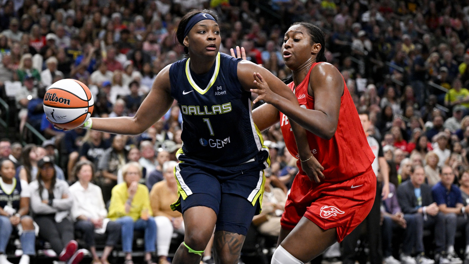 Dallas Wings Trade NaLyssa Smith to Las Vegas Aces, Waive Kaila Charles