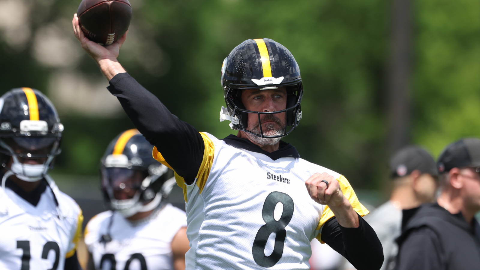 https://www.yardbarker.com/media/3/6/36fb85dd29eefe71c983c6b263f5a6222784dce8/thumb_16x9/28-2026-pittsburgh-pa-usa-pittsburgh-steelers.jpg