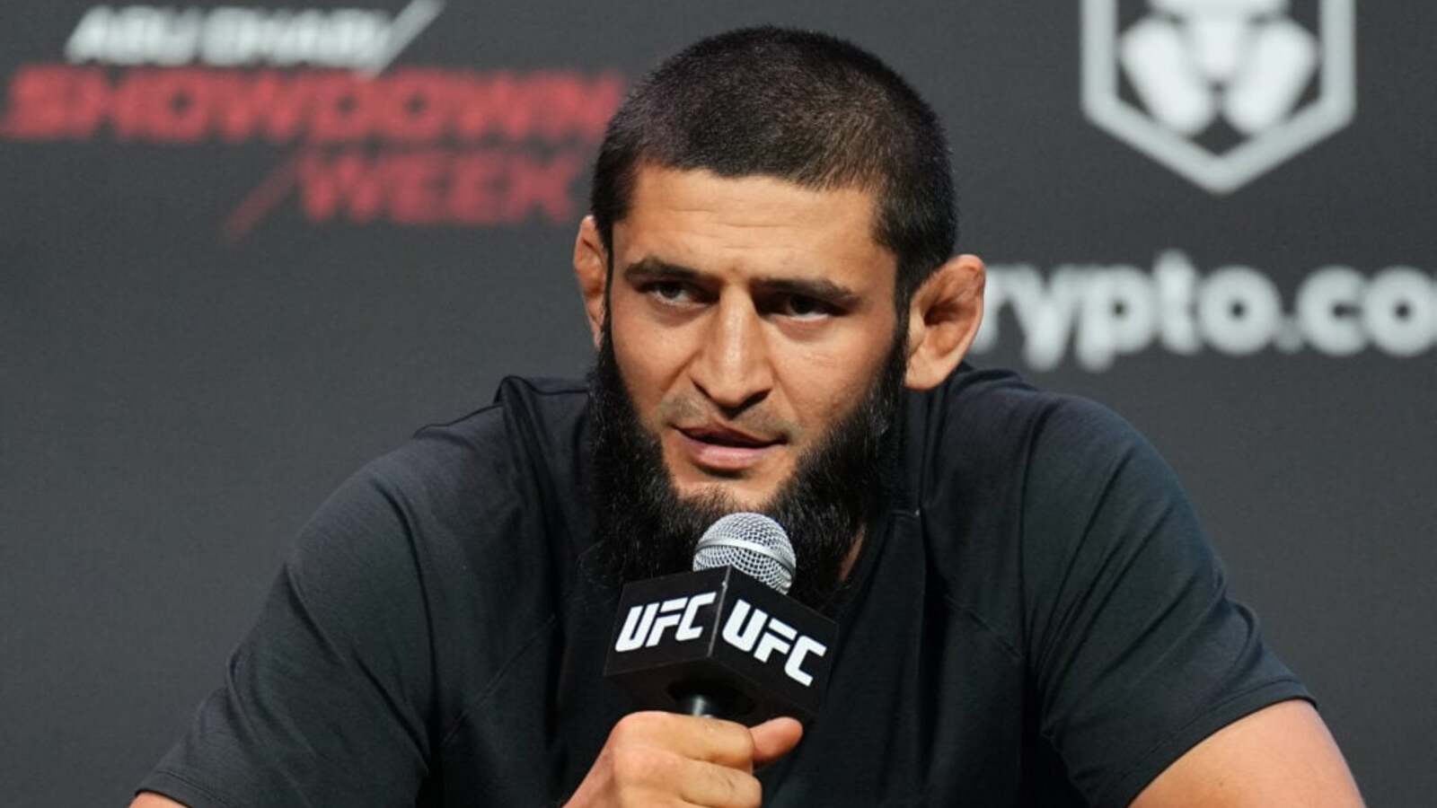 Khamzat Chimaev vs Sean Strickland card facing ticket sales concern as cheapest seat costs near $400