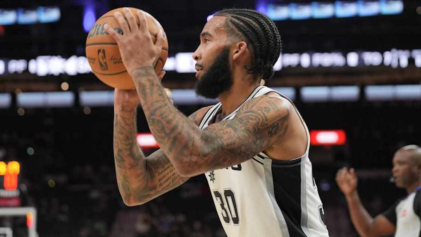 Former 76ers TwoWay Player Leads Spurs in Scoring vs Mavericks