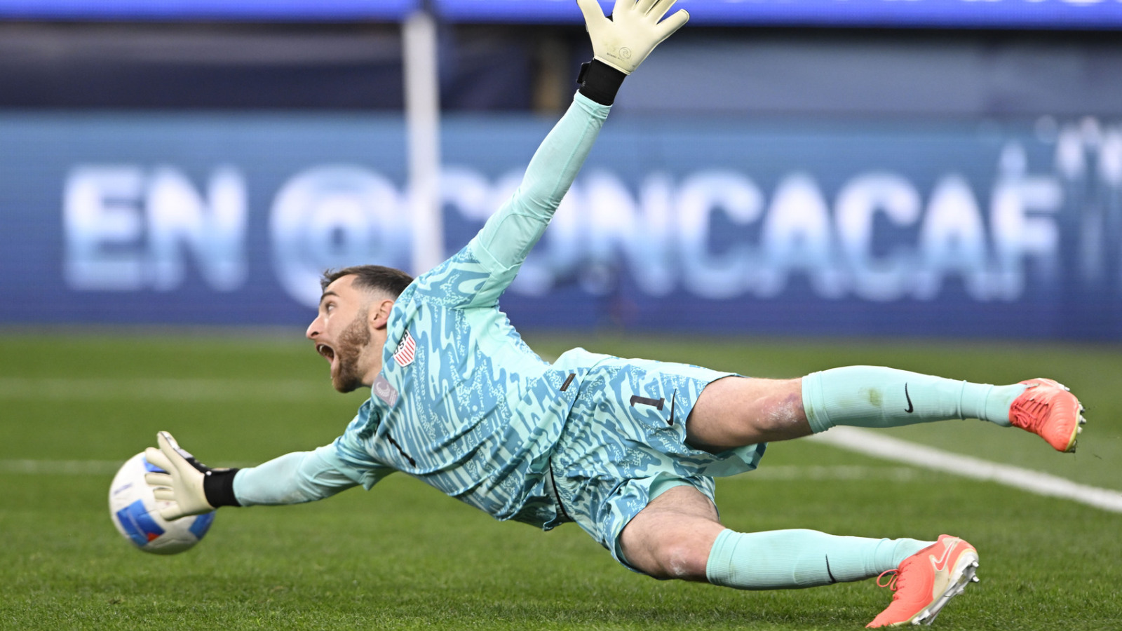 https://www.yardbarker.com/media/3/8/385f5766e1c8bf43edfebb7fe9b8f010ce4b7e55/thumb_16x9/usmnt-coach-highlights-gold-cup-plans.jpg?v=1