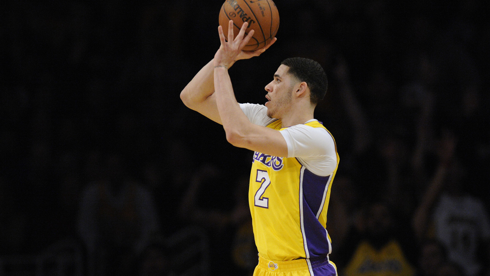 球哥賽季場均10.8次出手得到10.2分  魔術師：希望他下賽季能夠自私點！-黑特籃球-NBA新聞影音圖片分享社區