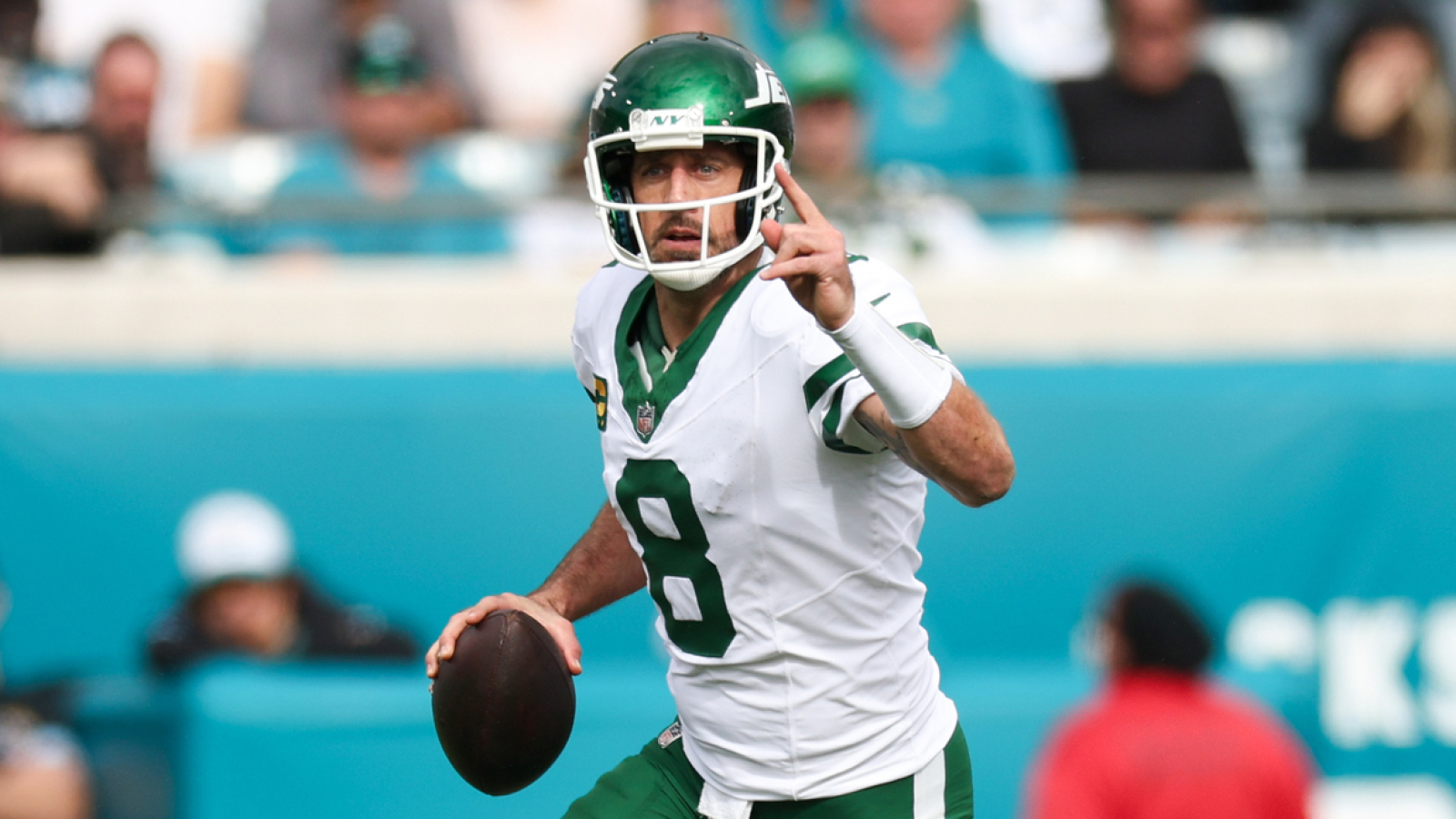https://www.yardbarker.com/media/3/8/38b0fc443161ccea1582ef102a403abf15c48b6c/thumb_16x9/nfl-mvps-quiz.jpg?v=1