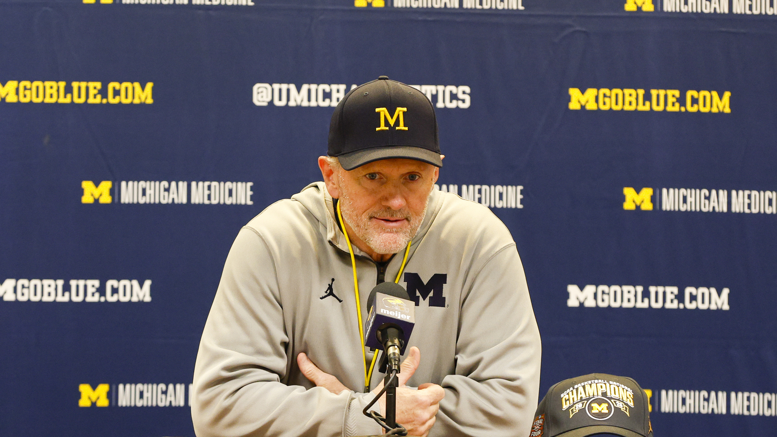 https://www.yardbarker.com/media/3/8/38ca08861162fcc16a0e4a1b4d14df587636969a/thumb_16x9/apr-18-2026-ann-arbor-mi-usa-michigan-wolverines.jpg