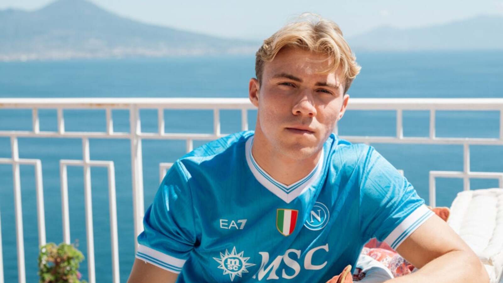 How the Italian media reacted to Rasmus Hojlund’s standout debut for Napoli