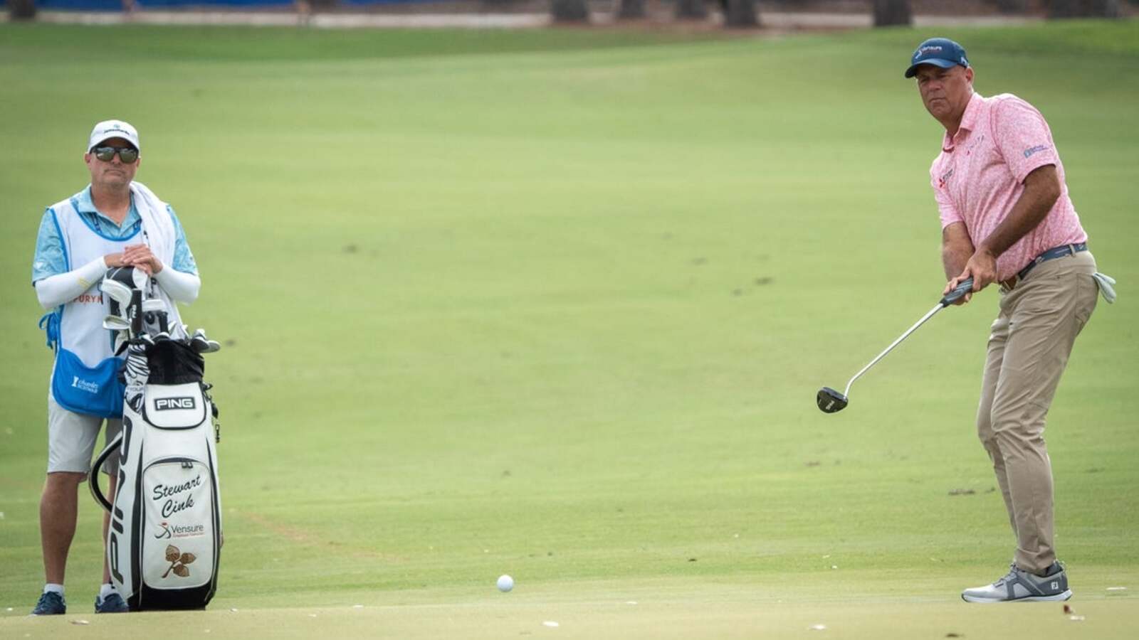 Stewart Cink shoots course-record 63 to win Senior PGA by six