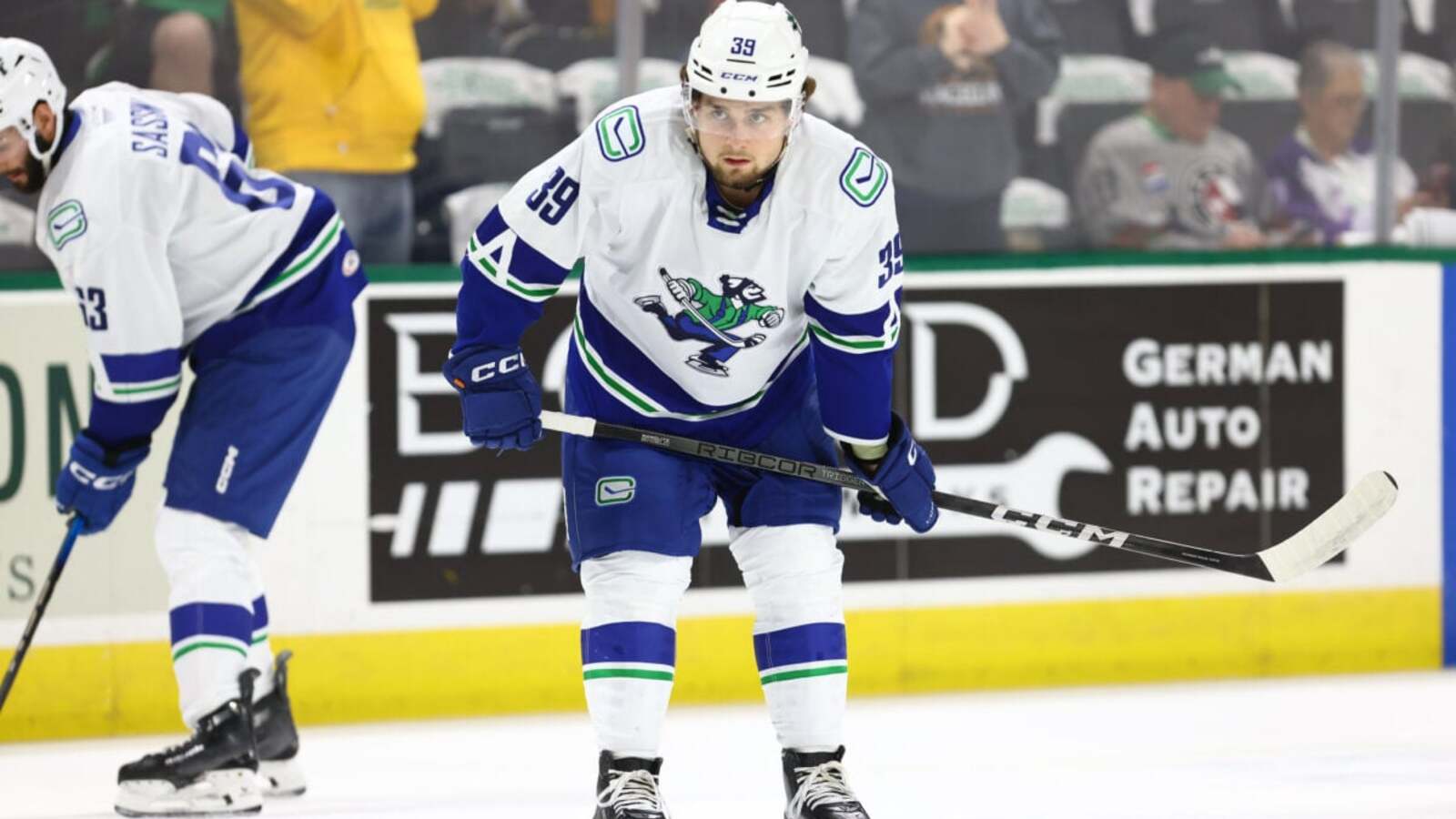 Canucks Prospects Report: Novotny, Mueller, Cootes & 2026 Draft Class
