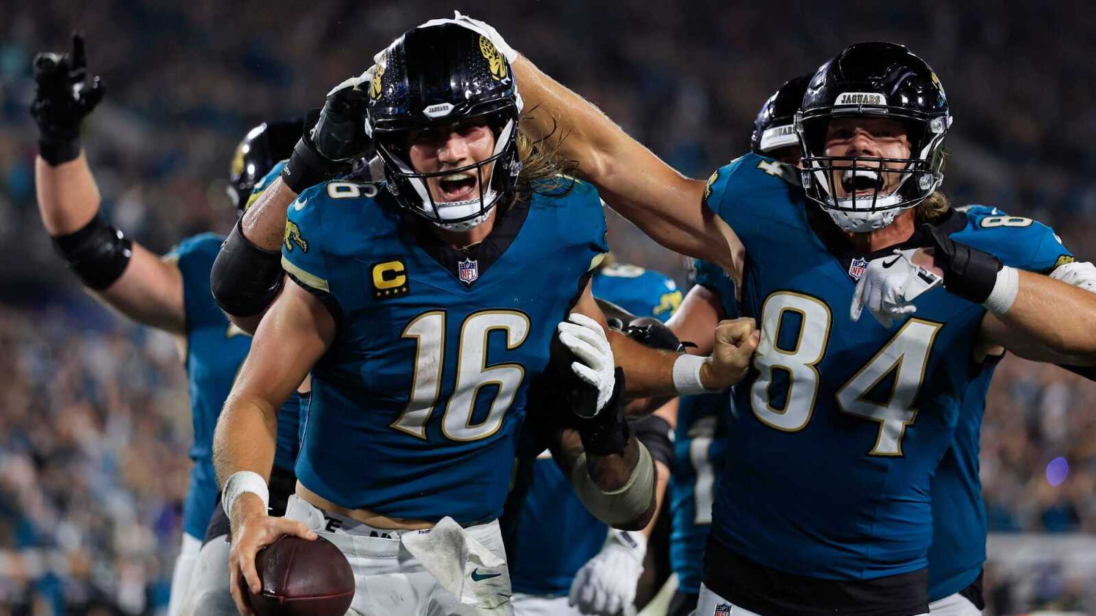 https://www.yardbarker.com/media/3/a/3a424475198dadabade1267c9c7088502d56115a/thumb_16x9/nfl-qb-two-rushing-td-games-quiz.jpg?v=1