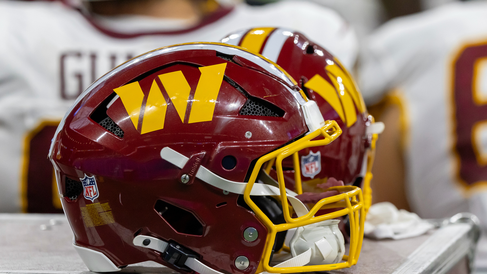 Commanders Retain Lucas Patrick as Starting Center