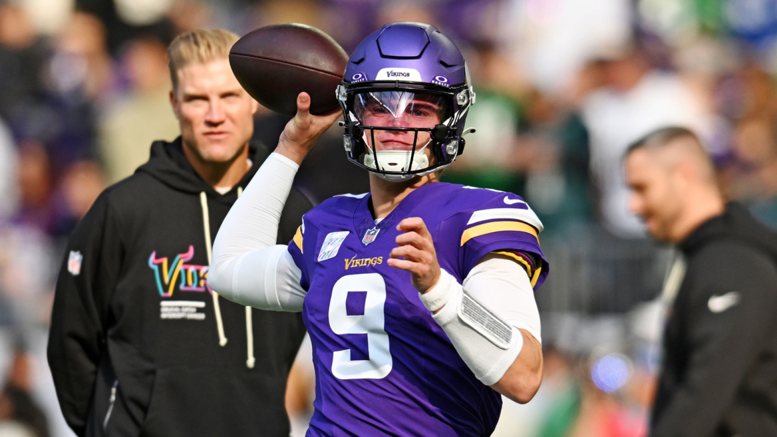 https://www.yardbarker.com/media/3/a/3a8ad25d066a549ae43ece8215ade3b0f47b9e72/thumb_16x9/analysts-on-jj-mccarthy-right-on-money.jpg?v=1
