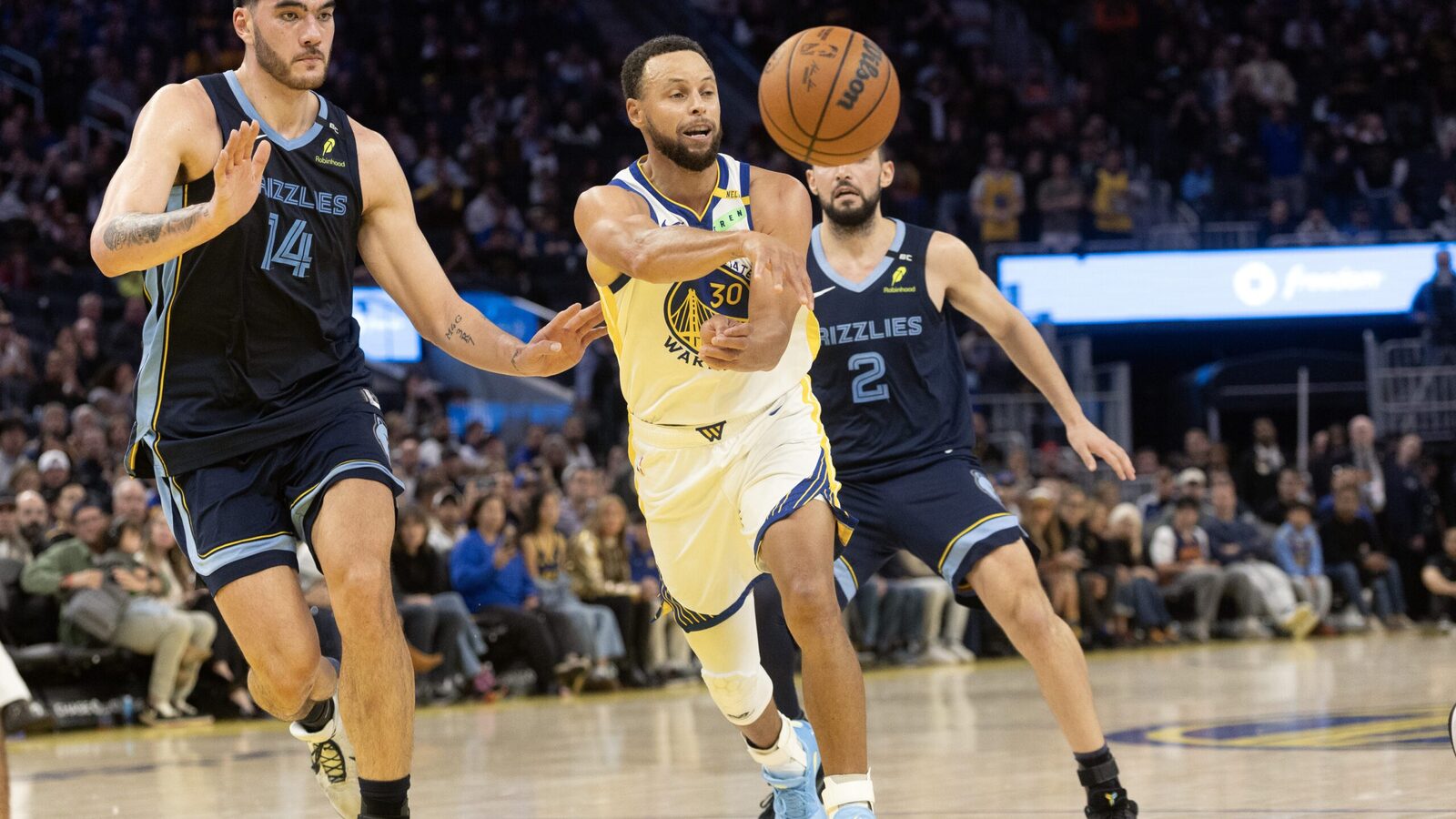 Warriors Player Ratings: Curry Drops 24 Points Against Grizzlies But Can't Prevent Heartbreaking Loss
