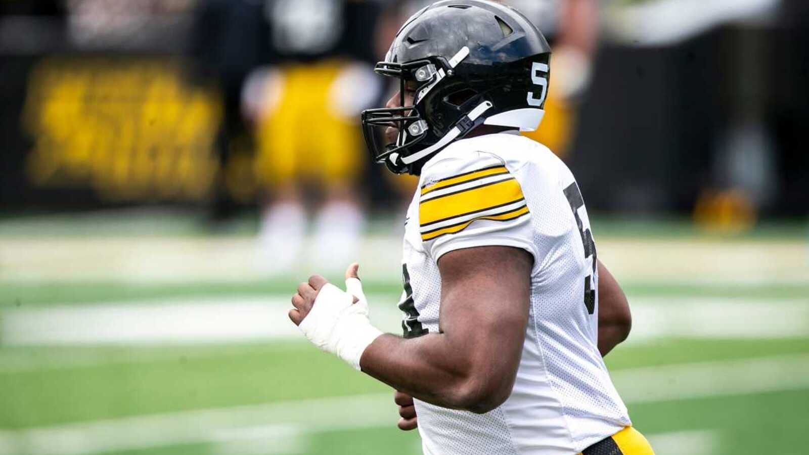Former Big Ten DL Visiting Washington This Weekend | Yardbarker