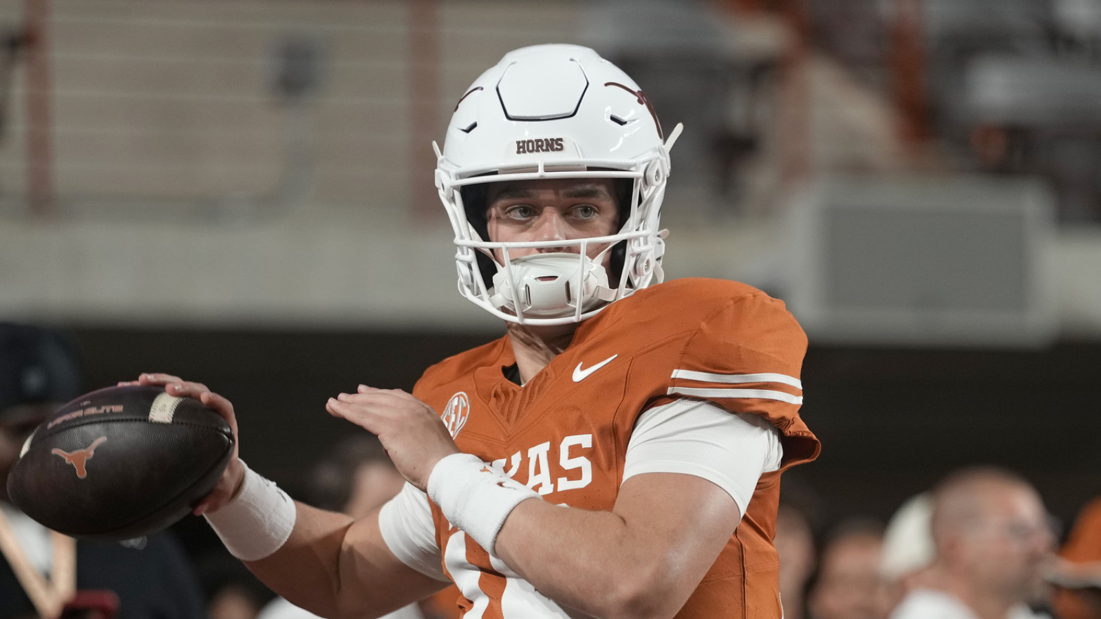 https://www.yardbarker.com/media/3/b/3bb04c6c978c95997fd2241f971e012ead0688a9/thumb_16x9/sec-qb-tiers-ranking-top-units-across-conference.jpg?v=2