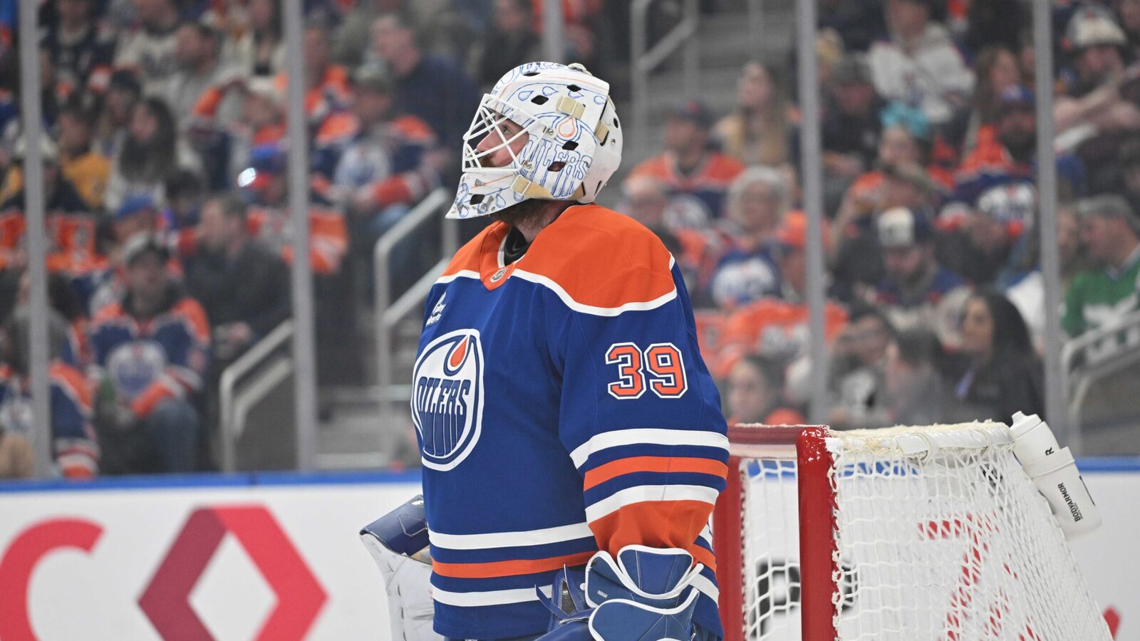 Two former Oilers remain unsigned after a month of NHL free agency
