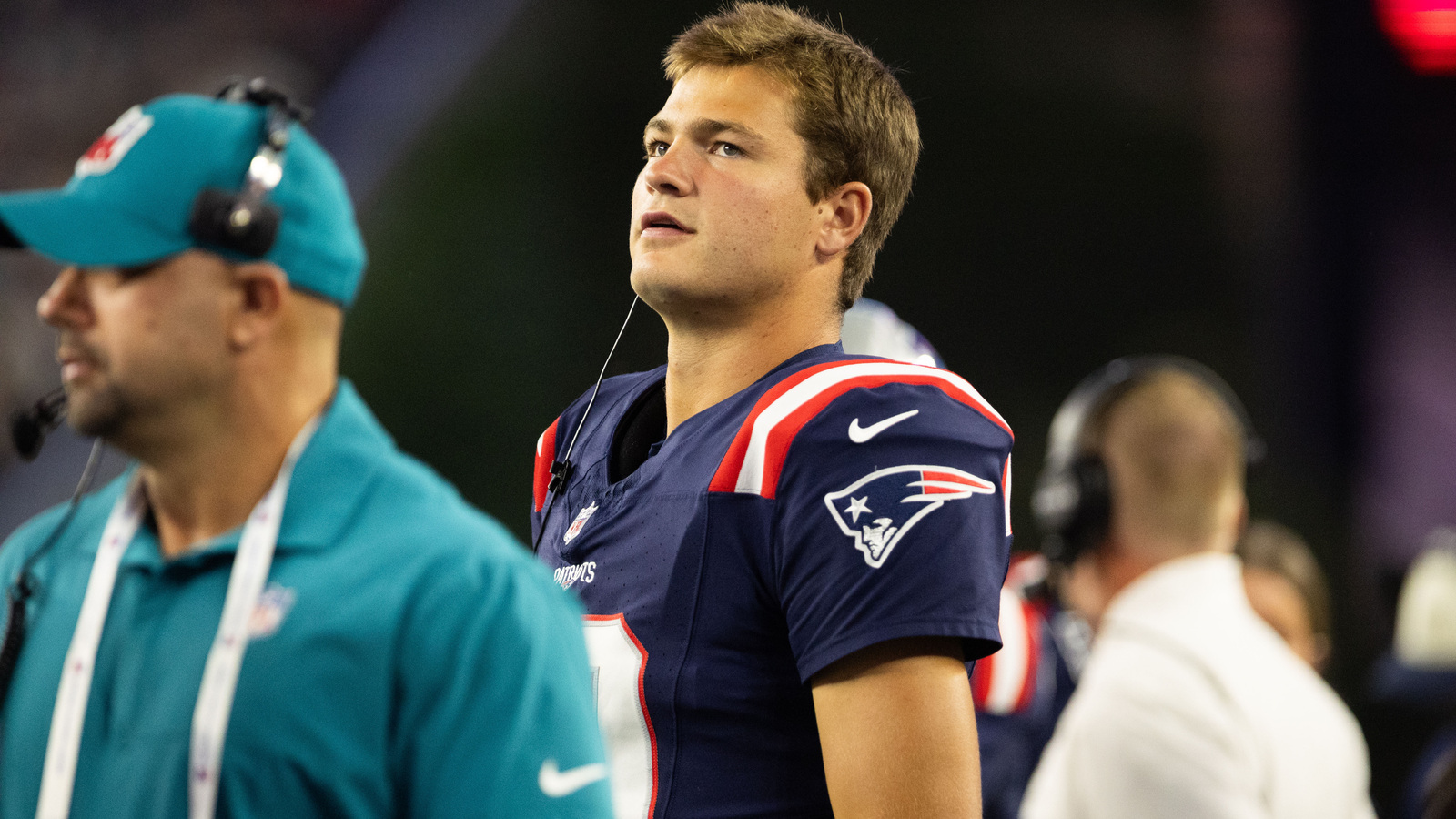 https://www.yardbarker.com/media/3/b/3bcc3a940383106a24f85131d9f48a410d5ad7ee/thumb_16x9/three-nfl-favorites-stumble-badly-week-1.jpg
