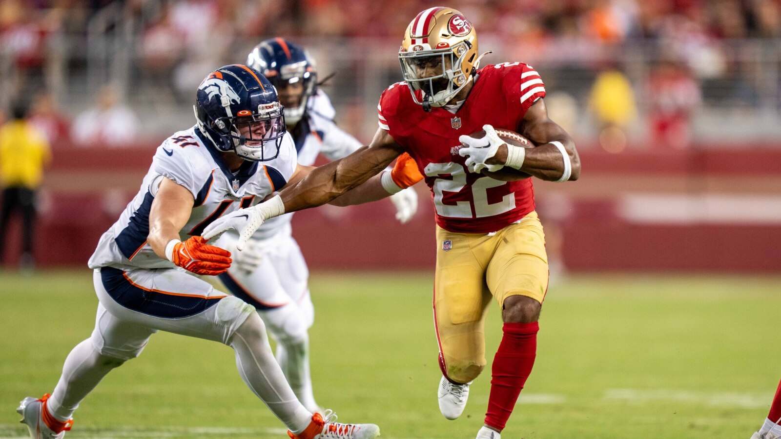 https://www.yardbarker.com/media/3/b/3bf497c7fa73e13b9c750684d50ebd03aab4bd78/thumb_16x9/broncos-lb-miss-start-season-suffering-foot-injury.jpg?v=1