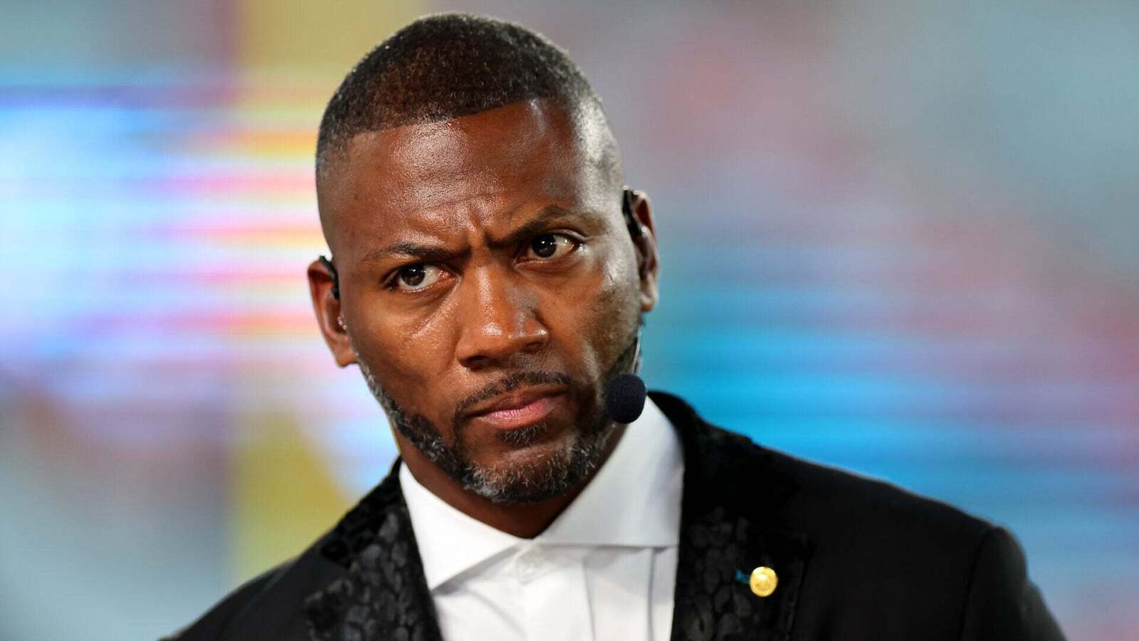 https://www.yardbarker.com/media/3/c/3c1540f63b794fa896dfdb38347c98eb3d667c22/thumb_16x9/GettyImages-2239642714-scaled.jpg?v=1