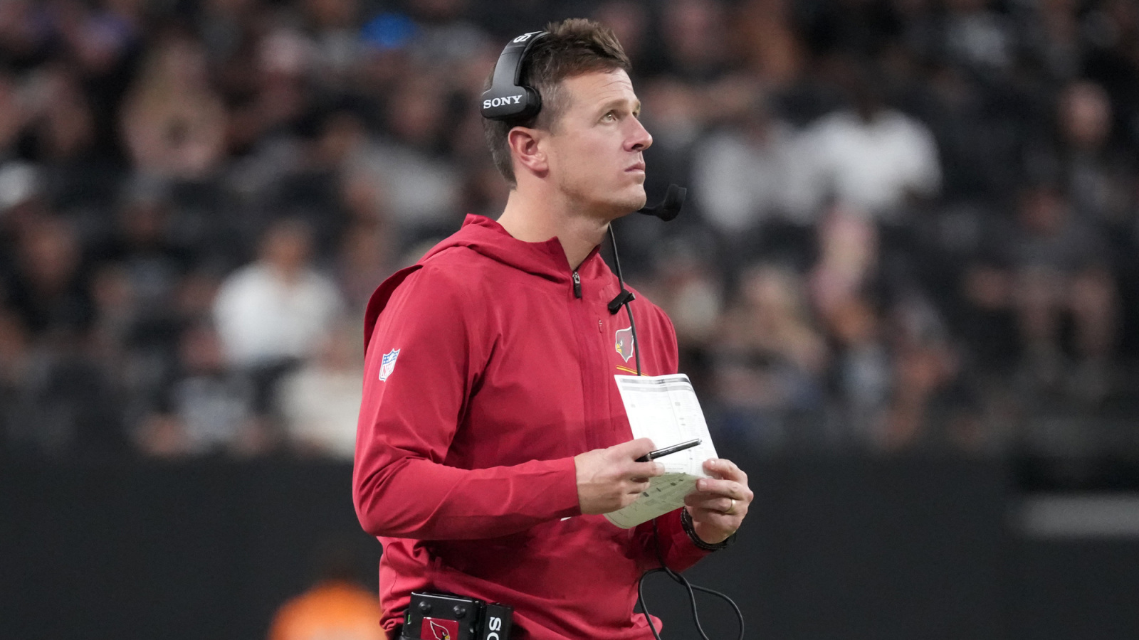 https://www.yardbarker.com/media/3/c/3c835898bcf9ebade4a20e3ebba3ffeef5d9ad8f/thumb_16x9/cardinals-defensive-collapse-makes-qb-gamble-even.jpg?v=1