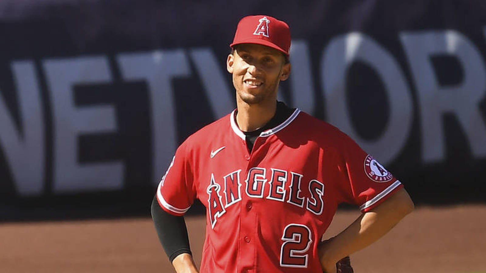 Angels' Andrelton Simmons opts out with five games remaining