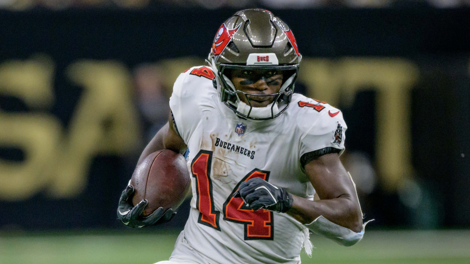 https://www.yardbarker.com/media/3/d/3d10727c0139aab6bcdb8f3d02f375dbd75490f0/thumb_16x9/two-key-buccaneers-players-expected-return-week-4.jpg?v=1