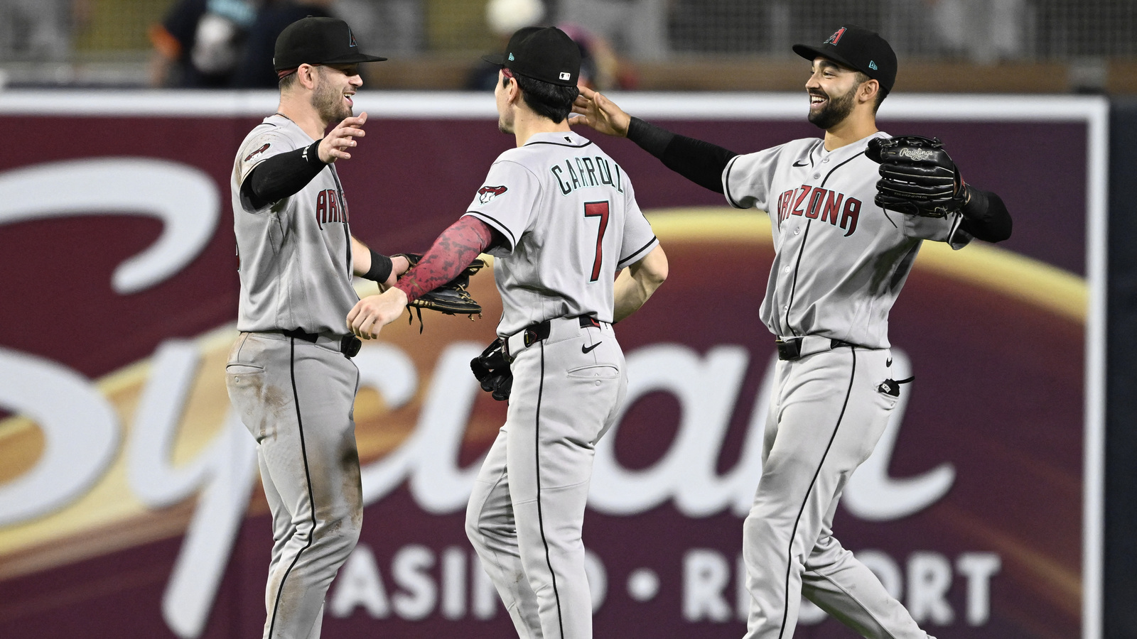 Still in wild-card race, D-backs stay positive vs. Padres