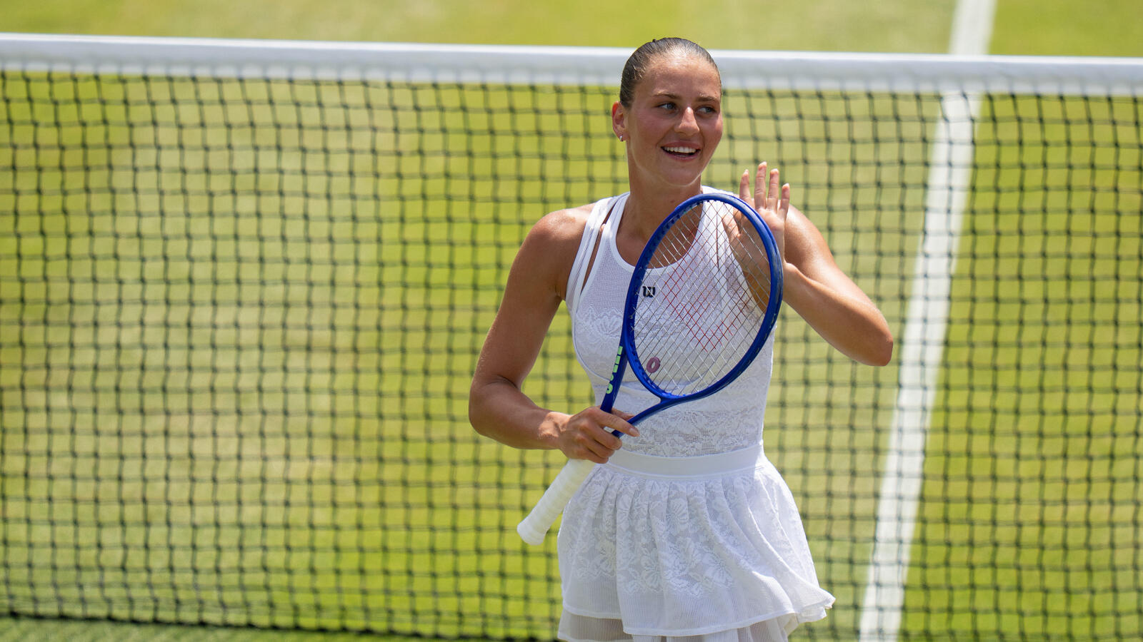 https://www.yardbarker.com/media/3/d/3d3be8e0bd305ae4c9d6c9855d83525fe7766b80/thumb_16x9/marta-kostyuk-jasmine-paolini-reach-wimbledon.jpg