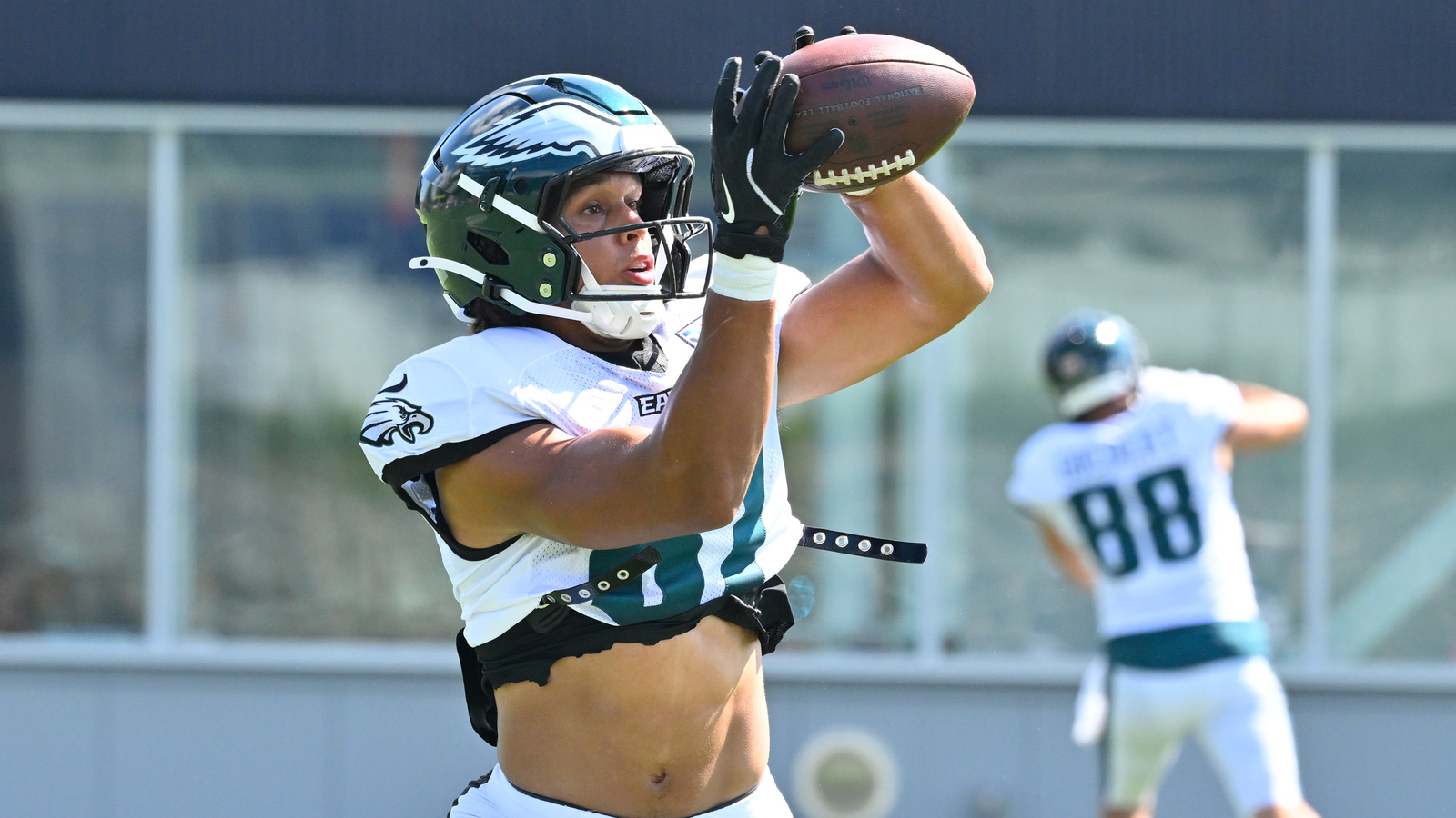 Eagles Activating TEs Eli Stowers & Grant Calcaterra From IR For MNF ...
